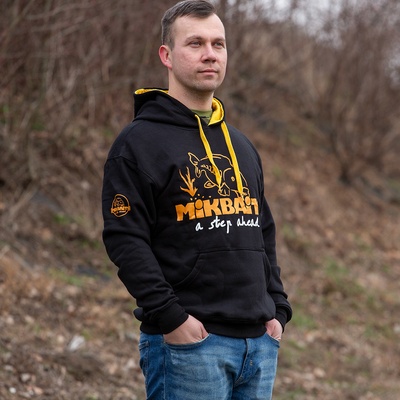 MIKBAITS Mikina Fans team černá - Mikbaits oblečení - Mikina Fans team černá