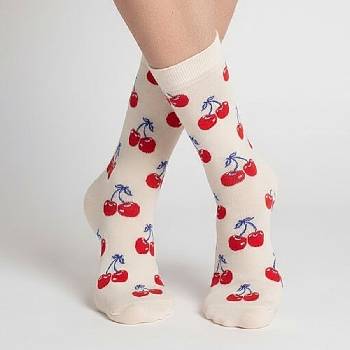Мъжки памучни чорапи в телесен цвят с щампа на сочни череши