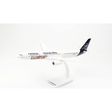 Herpa Model letadla Airbus A330 300 Lufthansa Fanhansa Diversity Wins 1:200