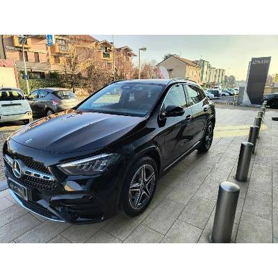 Mercedes-Benz GLA 180 AMG Line 100 kW