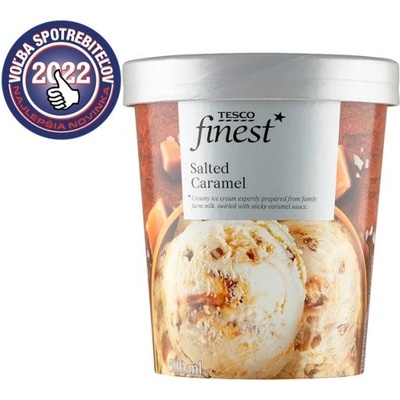 Tesco Finest Smotanový mrazený krém karamelový s polevou slaný karamel a kúskami fondánu 500 ml