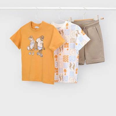 Mayoral Комплект 2 тениски бяла и оранжева с щампи и къси бежови панталони за мини момче Mayoral