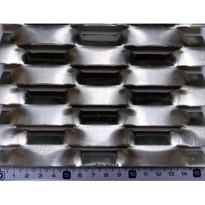 Tahokov oko 80 x 30 x 13 mm, šestihranné, tl. 1,5 mm, hliník, formát 1250x2500 mm