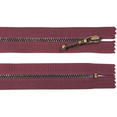 Kovový zip no.3 nerozepínací 20cm vínový (staromosazné zoubky) ozdobný jezdec