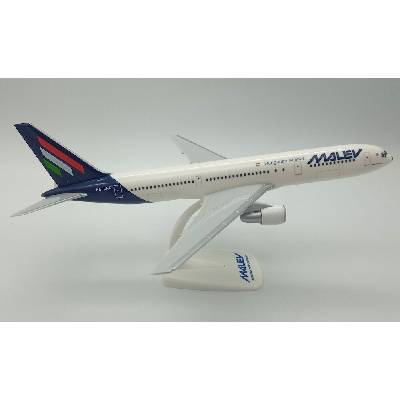 PPC Holland B767-306ER Malév 1990s colors 1:200