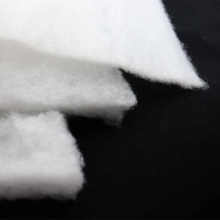 Pro Háčkování Vatelín, oteplovací rouno 150 g/m2, šířka 1 m