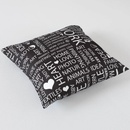 Veba polštář Geon písmo bílé písmo na černém podkladu 40x40