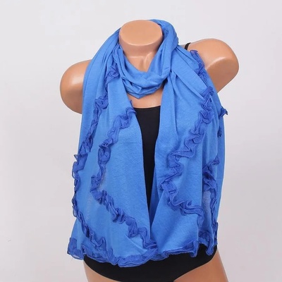 Стилен дамски шал в синьо с къдри