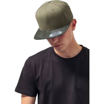 Urban Classics Шапка с козирка в цвят маслина Camo Visor Snapback UB-6089CV-00775 - Маслина, размер one size