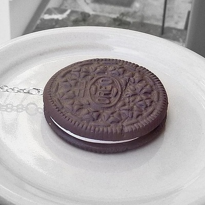 Prosperk Řetízek s přívěskem fimo sušenka oreo S4288