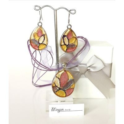 Meganflo Витраж лилаво цвете