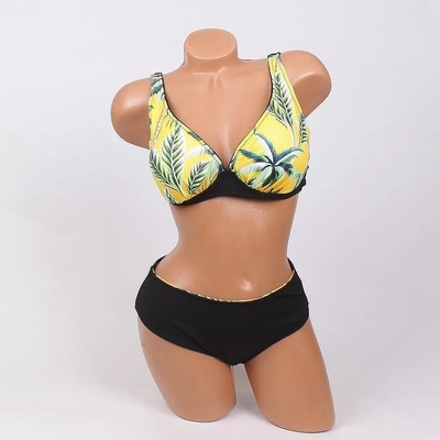 Бански в черно и жълто с палмови листа - чашка c/d