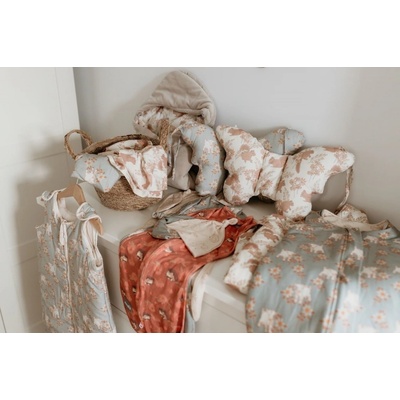 Stabilizační polštářek Sleepee Butterfly pillow Vintage Animals Almond