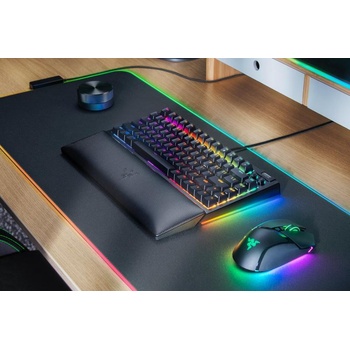 Image 1 of Razer BlackWidow V4 (RZ03-05000100-R3M1)