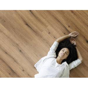 KAINDL ЛАМИНИРАН ПАРКЕТ Aqua Pro Select NATURAL TOUCH STANDART PLANK К5574 8мм 33/АС5 1383х193х8мм 4V ФУГА ДЪБ ЕВОУК СЪНСЕТ (K5574)