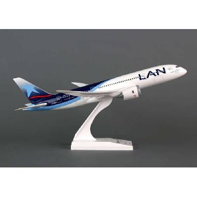 Skymarks B787-816 LAN Airlines 2010s Colors 1:200