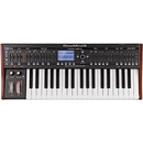 Syntezátory Behringer DEEPMIND 6