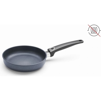 Woll Titánová panvica na indukciu s odnímateľnou rukoväťou Diamond Lite 20 cm