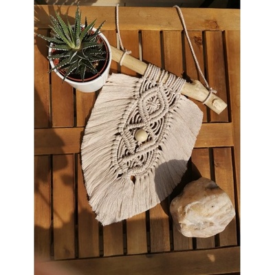 Světlé béžový macramé list na zeď Macrame Leaf, 26x32 cm Barva: Béžová