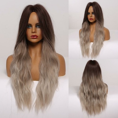 Parochňa Amalia s blond končekmi hnědá