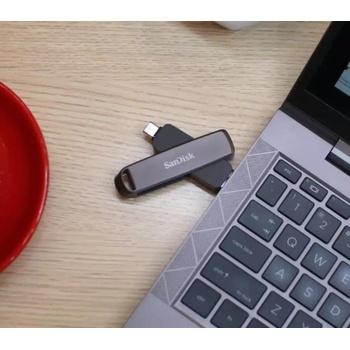 Image 1 of SanDisk Extreme Pro Dual 2TB (SDDDE1-2T00-G46)