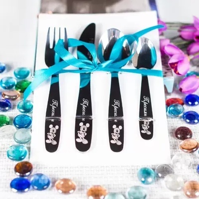 Creatomia Детски прибори за хранене с гравирано име и Мики Маус - Creatomia