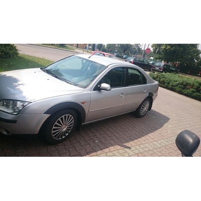 Ford Mondeo MK III 00-07 Plastové lemy blatníku