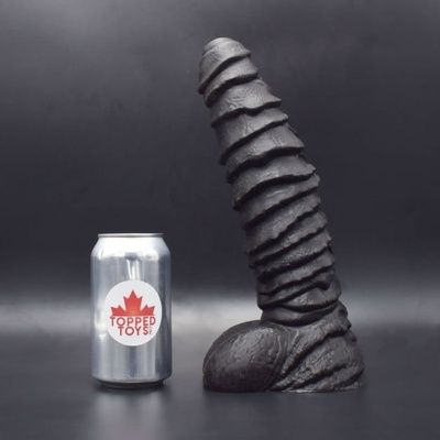 Topped Toys Mordax 90 Obsidian prémiové silikonové dildo 30 x 7,4 cm
