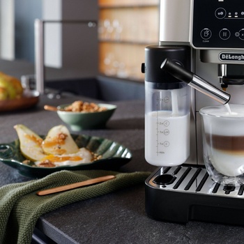 Image 1 of DeLonghi Magnifica Start ECAM220.80