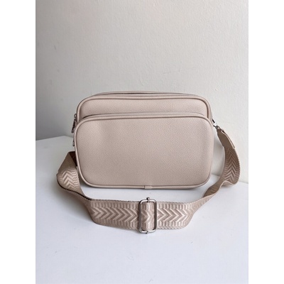 Praktická hnedá crossbody kabelka s dvoma priehradkami