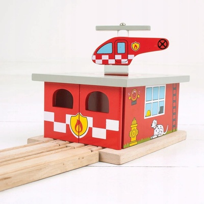 Bigjigs Rail vláčkodráha Depo hasičská stanice – Zboží Dáma
