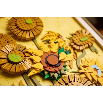 Image 1 of LEGO® Art - Vincent van Gogh Sunflowers (31215)