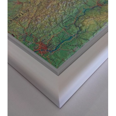 Georelief Českosaské Švýcarsko - nástěnná plastická mapa 80 x 60 cm Varianta: mapa v dřevěném rámu, Provedení: Pinos bílý
