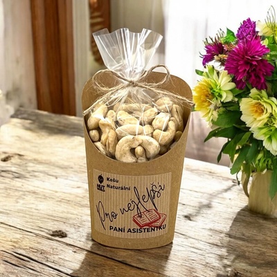 Nutworld Kešu natural v celofánku a kelímku pro paní asistentku 180 g