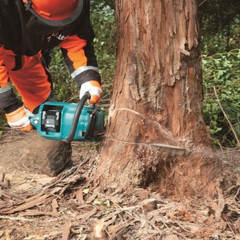 Image 1 of Makita UC011GZ