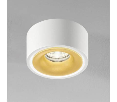 Egger Licht D677