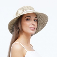 Krumlovanka letní dámský klobouk z mořské trávy se sisalovou mašlí Me-022