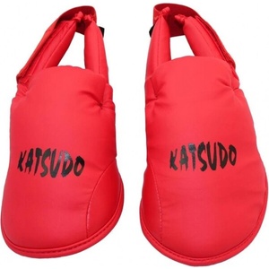 Katsudo Протектори за подбедрици LIGHT, червени (2077.KAT.LIGHT.RED)