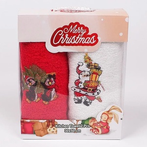 Хавлиени кърпи в червено и бяло с коледни бродерии