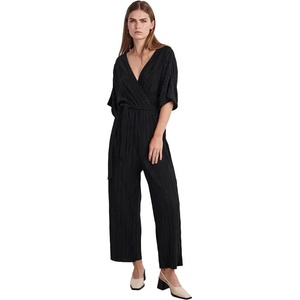YAS Гащеризон Yas Olinda 3/4 sleeve jumpsuit - Black (Black)