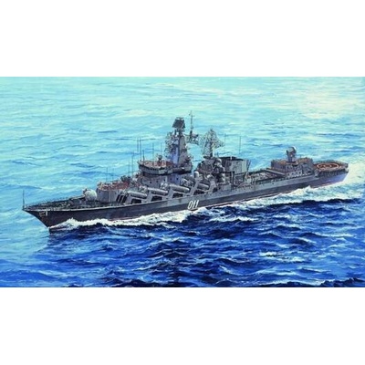 Trumpeter Russian Navy Slava Class Cruiser Marshal Ustinov 05722 1:700
