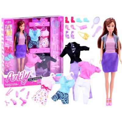 Anlily. s oblečením botami doplňky
