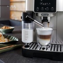 Automatické kávovary DeLonghi Magnifica Start Milk ECAM 220.80.SB