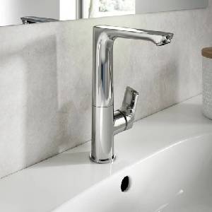 Ideal Standard Смесител за умивалник Ideal Standard Connect Air в гланцов хром с въртящ се чучур (A7023AA)