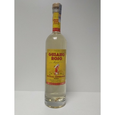 Gusano Rojo 38% 0,7 l (holá láhev)