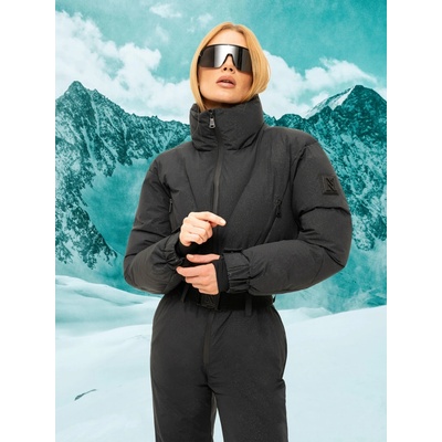 Nikkie Nevern Black