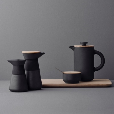 Stelton Theo 800 ml čierny