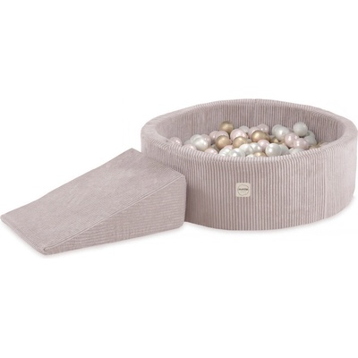 PLUSH NEST PLUSH NEST Suchý bazén s herným prvkom (trojuholník) a 200 loptičkami