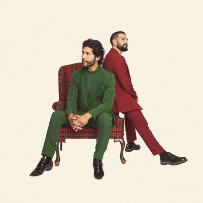 Dan + Shay - IT'S OFFICIALLY CHRISTMAS CD