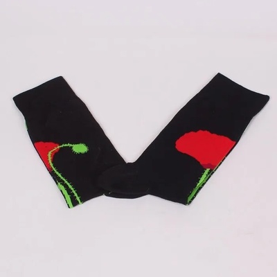 Мъжки памучни чорапи в черен цвят с полски мак